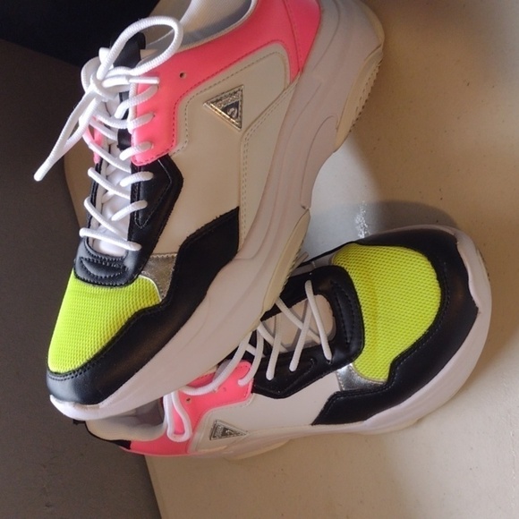 Guess Sneakers size 10 multi-colored pink yellow black - Picture 1 of 15